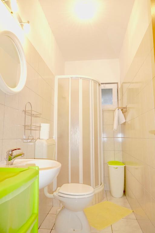 House Agradable Appartement Seget Vranjica Buitenkant foto